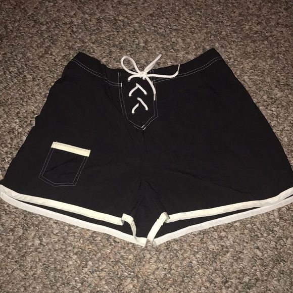 Kathy Ireland Large Nylon Shorts - Picture 1 of 5